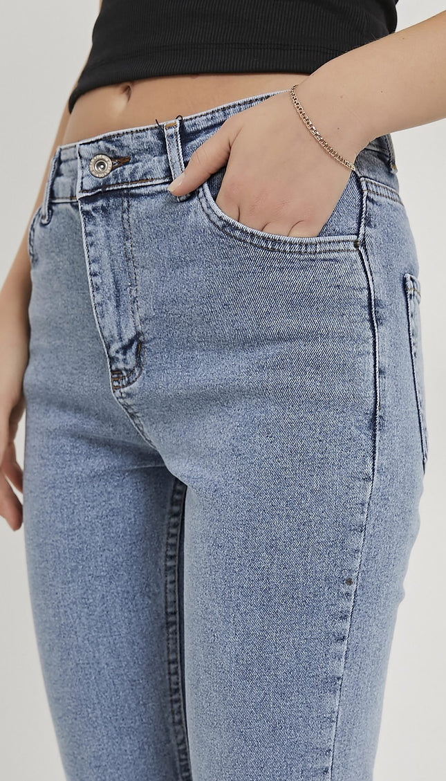 Flexible Damenhose mit verstellbarer Schnittlänge