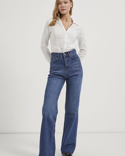 Straight-Fit Denim-Damenhose mit Cut-Leg-Design