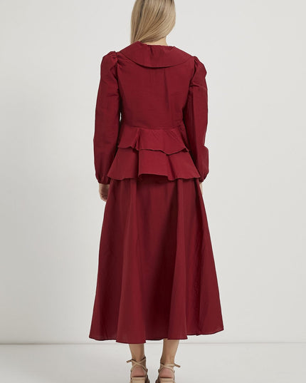 Damenbluse mit Rüschenlagen und Schleifendetails