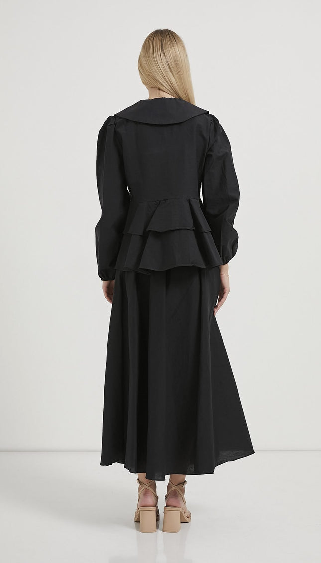 Damenbluse mit Rüschenlagen und Schleifendetails