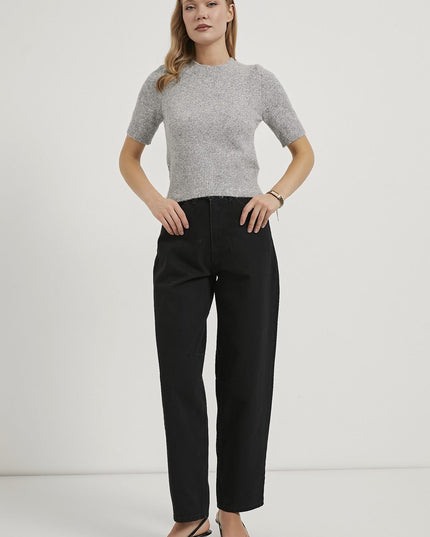 Premium-Kurzarm-Damenpullover mit hohem Kragen