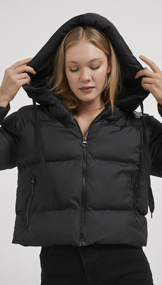 Damenjacke mit Kapuzenhut und Reissverschluss
