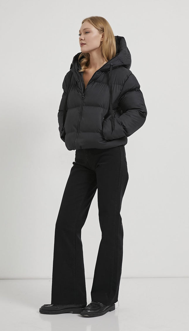 Damenjacke mit Kapuzenhut und Reissverschluss