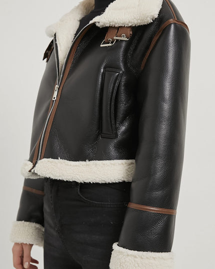 Kunstpelz-detailierter Biker-Frauenmantel