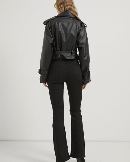 Elegante Damenjacke mit Gürtel