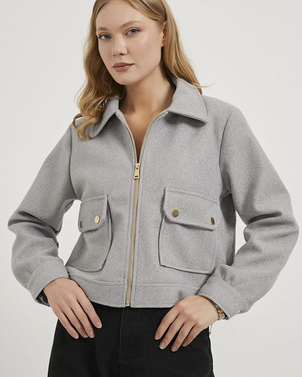 Damenjacke mit Reißverschluss und Klappentaschen