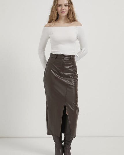 Faux leather women's skirt with front slit