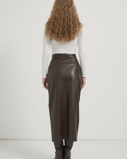 Faux leather women's skirt with front slit