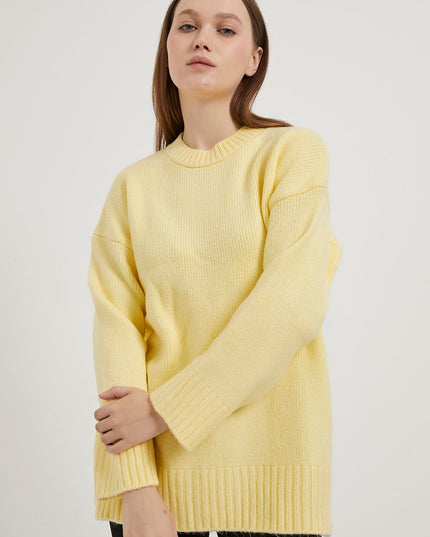 Übergrosser Damenpullover mit bis-Kragen