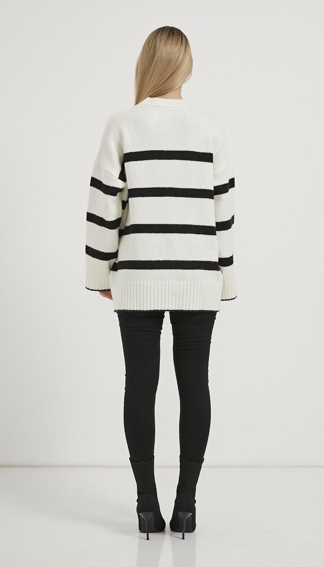 Oversize-Strickpullover mit Bisskragen weiß/schwarz