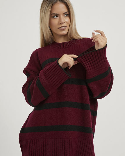 Oversize-Strickpullover mit Bisskragen bordeaux/schwarz