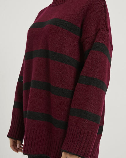 Oversize-Strickpullover mit Bisskragen bordeaux/schwarz