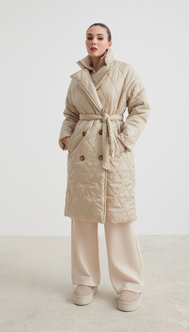 Steppmantel mit Gürtel