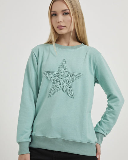 Damenpullover mit Sternstickerei