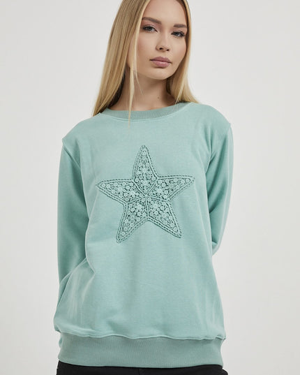 Damenpullover mit Sternstickerei