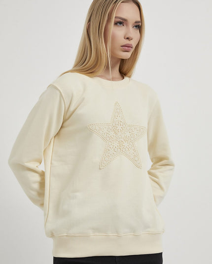 Damenpullover mit Sternstickerei