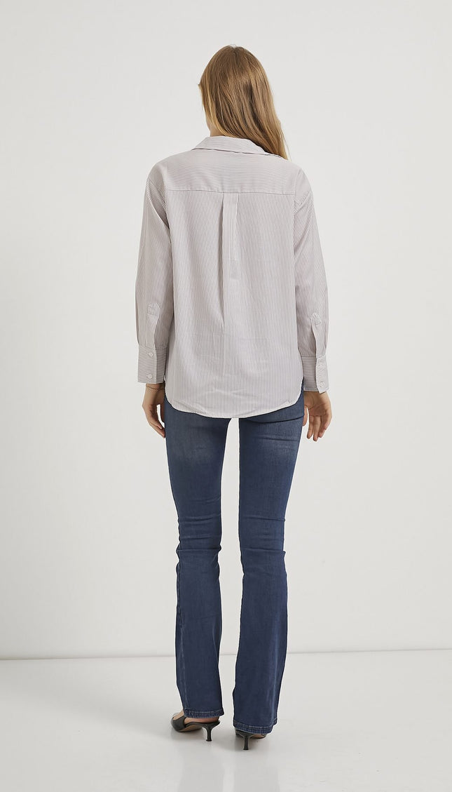 Elegantes Damenhemd mit feinen Nadelstreifen