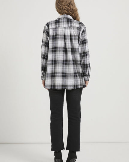 Oversize‑Damenhemd mit kariertem Detail