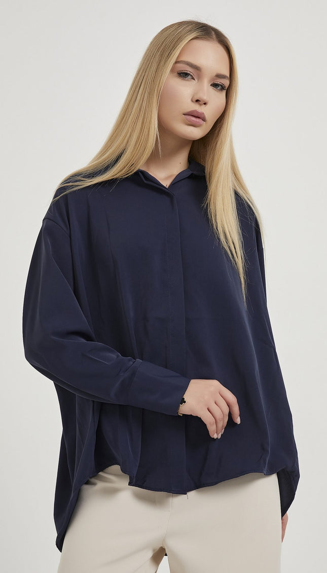 Fließendes, übergrosses Damenhemd