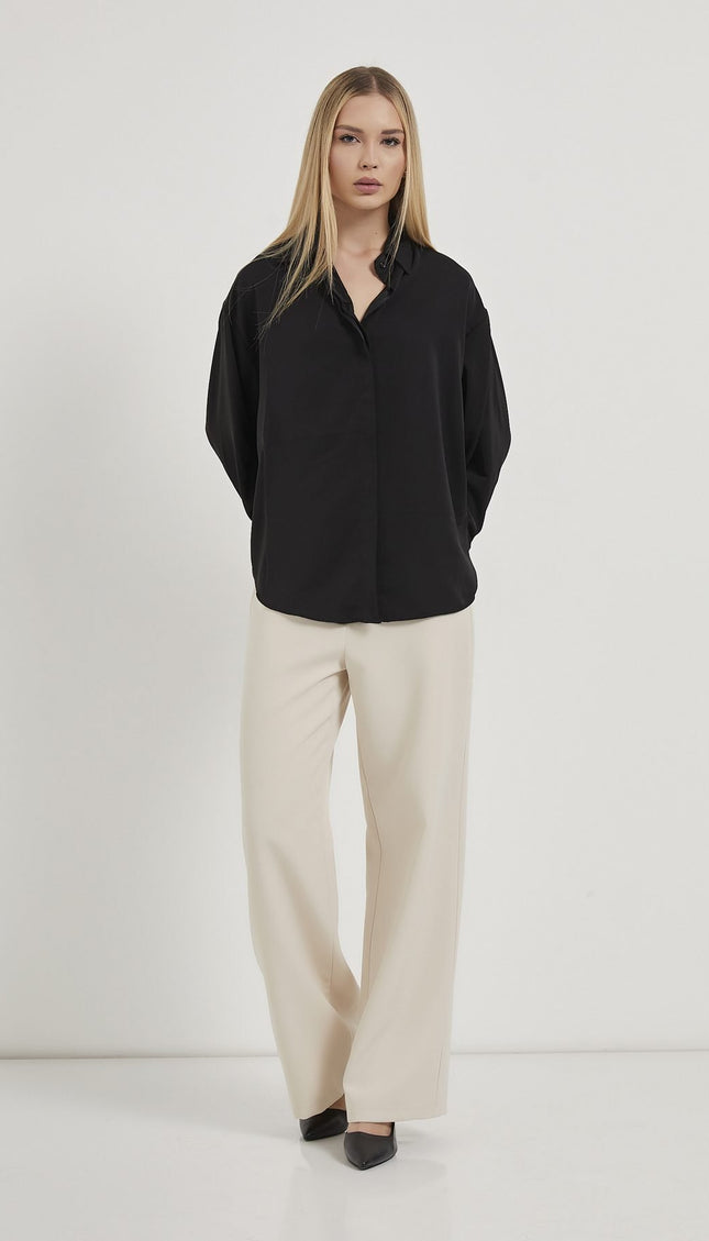 Fließendes, übergrosses Damenhemd