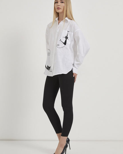 Damenhemd mit Katzenstickerei