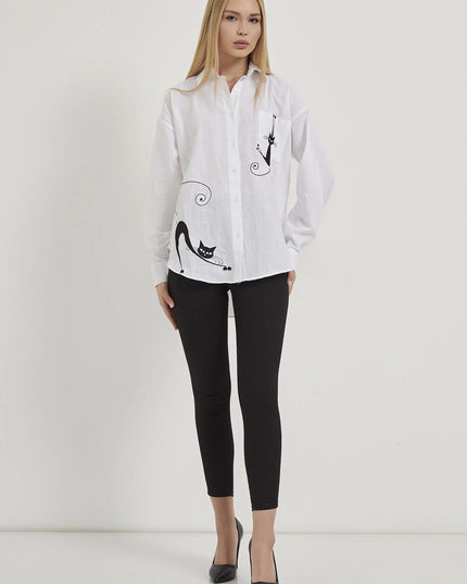 Damenhemd mit Katzenstickerei