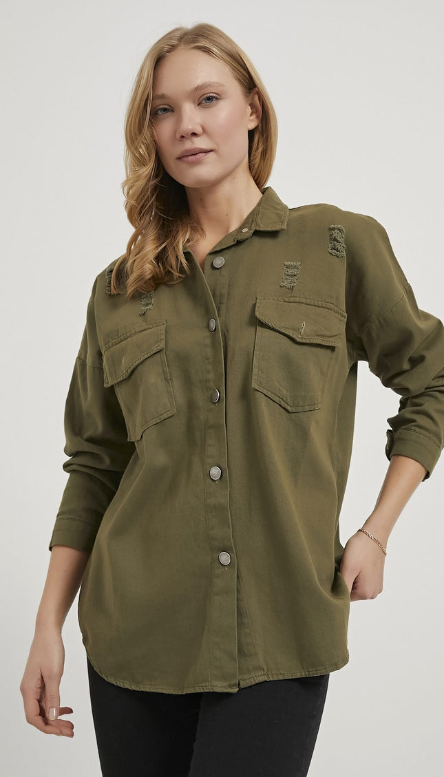 Damenhemd mit Klappentaschen und Metallknöpfen