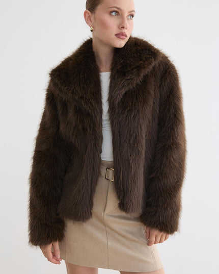 Elegante Damenjacke aus Kunstpelz