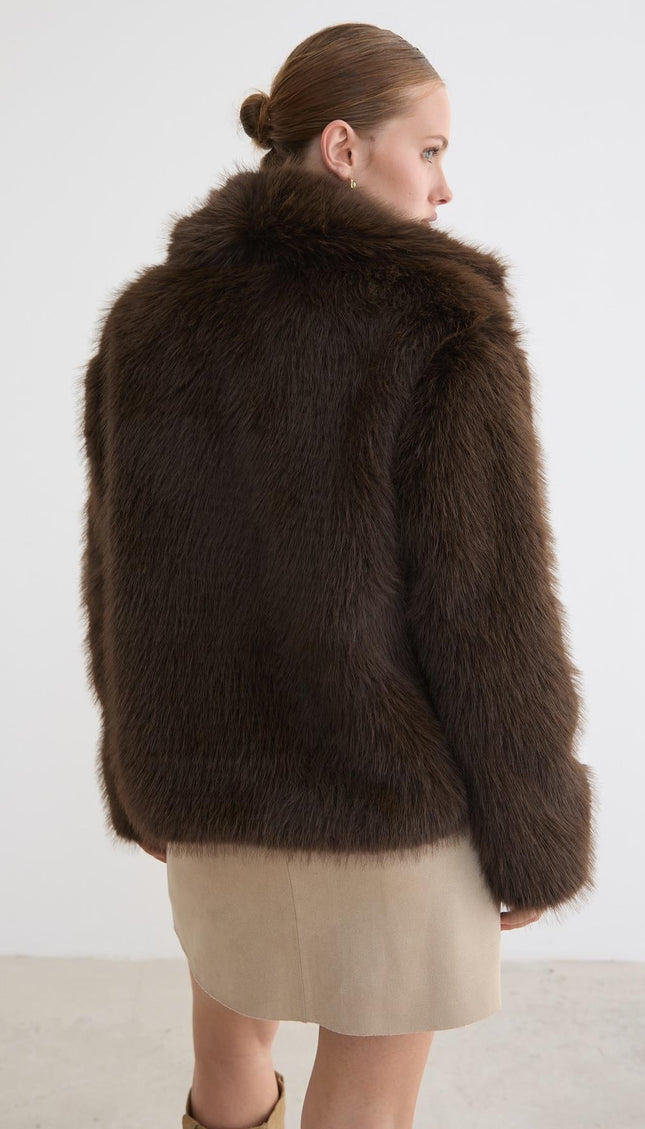 Elegante Damenjacke aus Kunstpelz