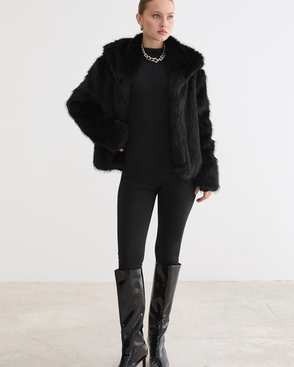 Elegante Damenjacke aus Kunstpelz